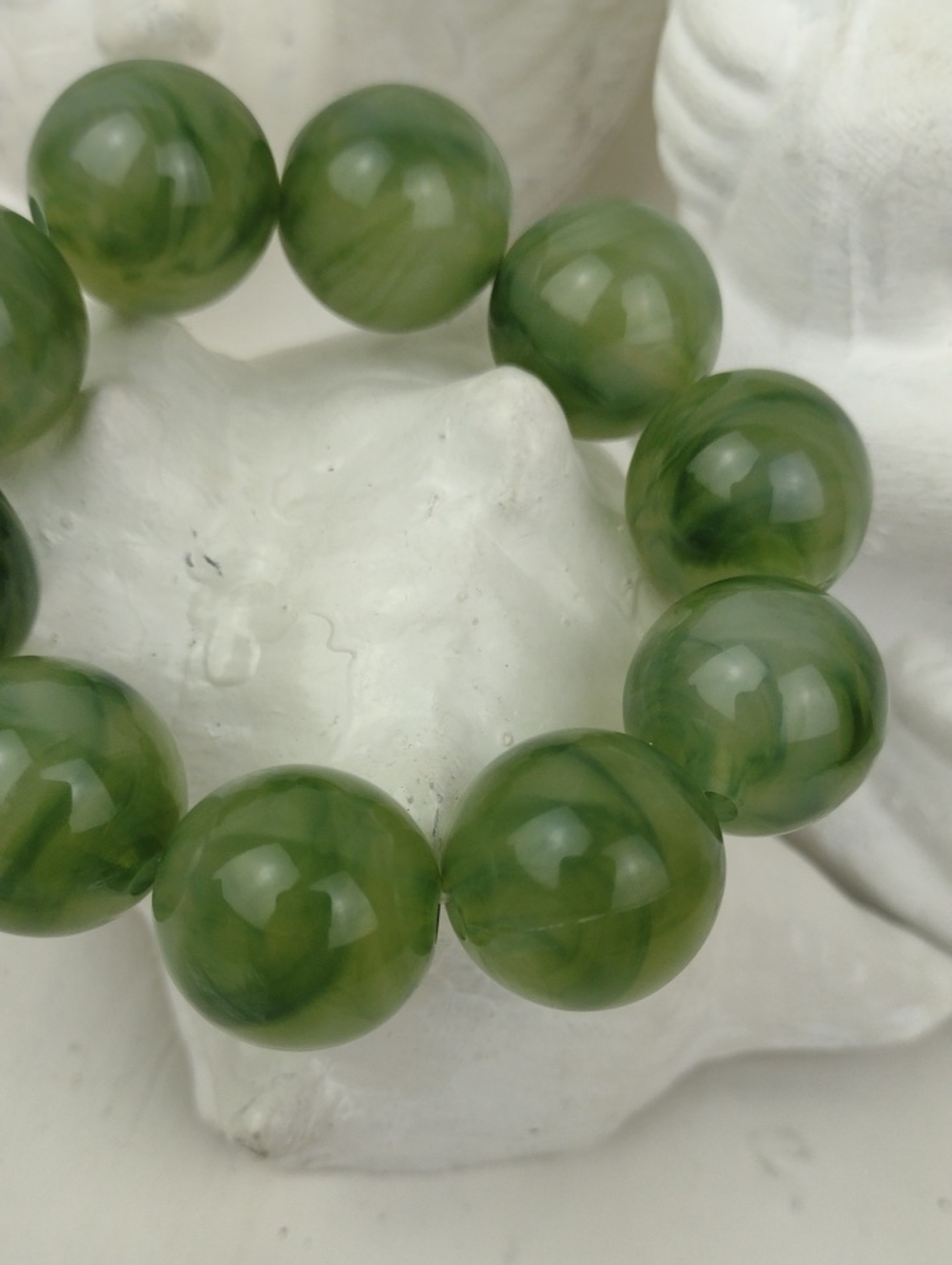 Chunky Jade Green Marbled Bead Stretch Bracelet - Picture 4 of 7